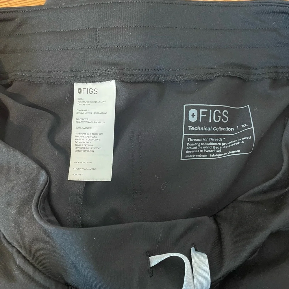 Figs Black Women's Pants - Picture 6 of 6